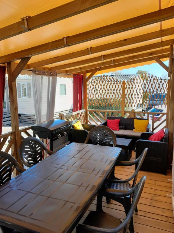 Grand mobilhome spacieux 8 places Fréjus avec piscine payante - 4