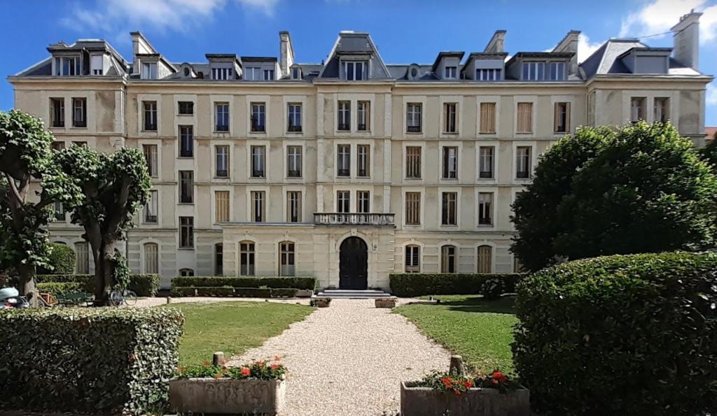 Sublime appartement centre, parc et parking - 1