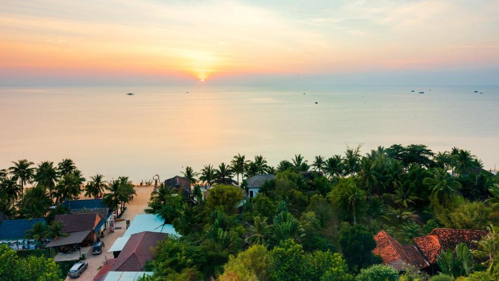 The Tahiti Beach Hotel photo