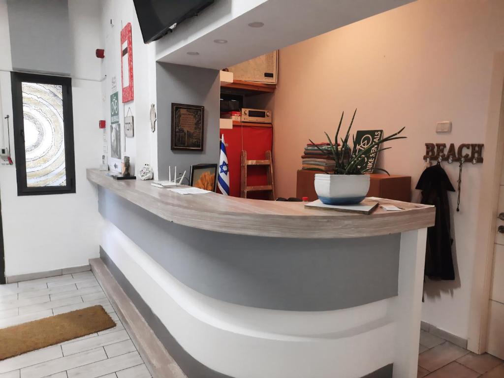 Superior Motel — Hotel in Haifa