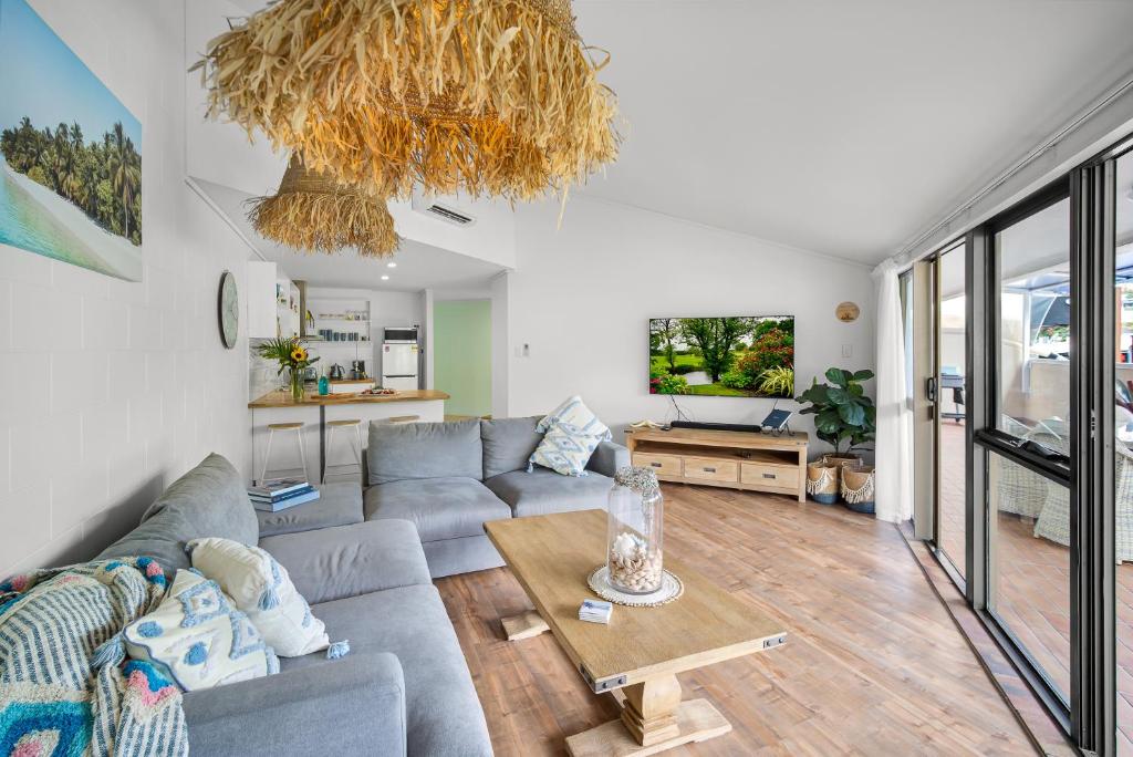 Pina Mimosa - Airlie Beach, Airlie Beach