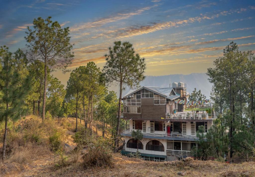 The Hillcrest Paradise — Hotel in Kasauli
