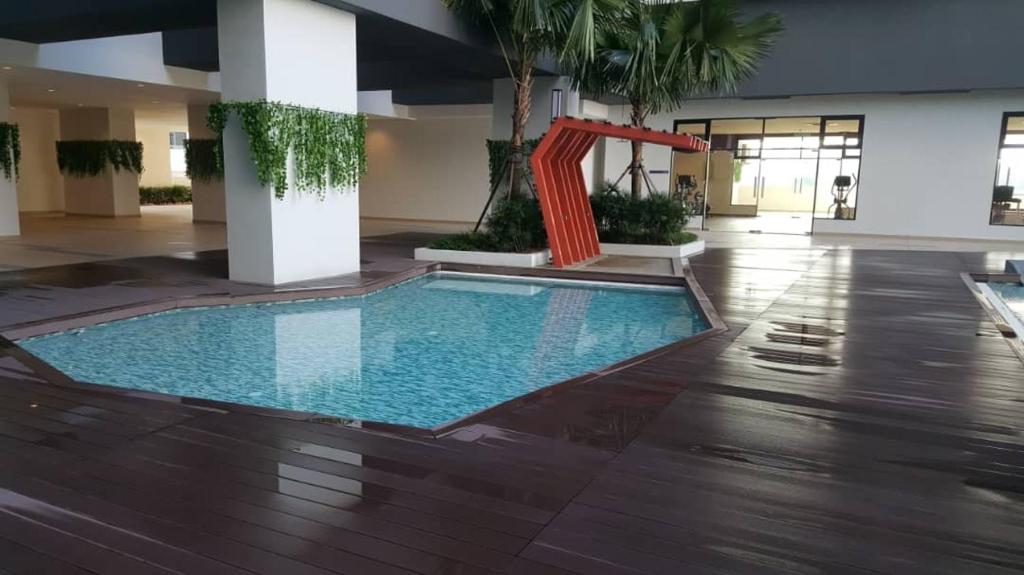 Conezion, goft view, beside ioi city mall, opposite hospital serdang, beside Uniteen and UPM, Putraj photo