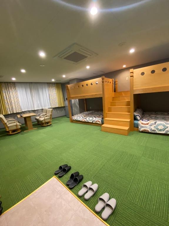 8人まで一緒に 素敵な二段ベッドがある広い客室 KDY stay — Hotel in Kumamoto
