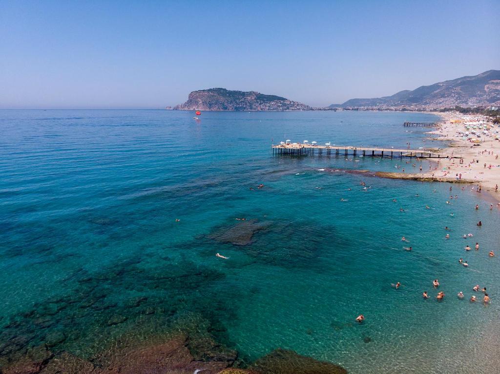 Oba Time Hotel — Beach in Alanya