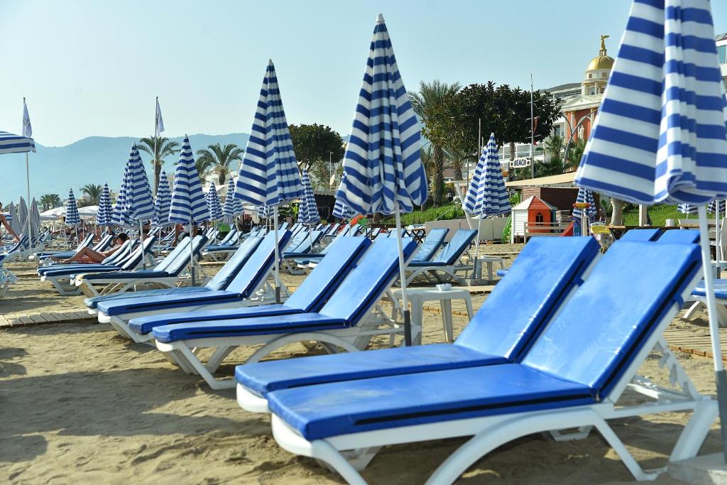 Oba Time Hotel — Beach in Alanya