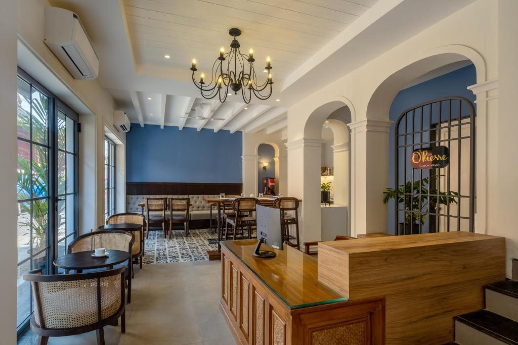 Lobby, Opierre in Goa