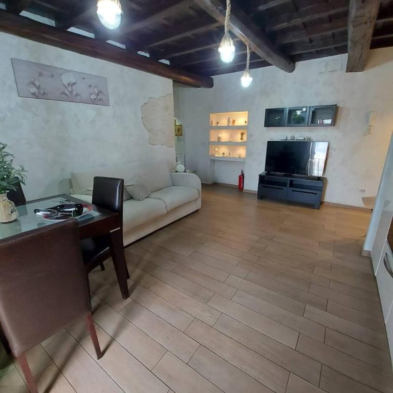 Casa Vacanze Historic House - 5