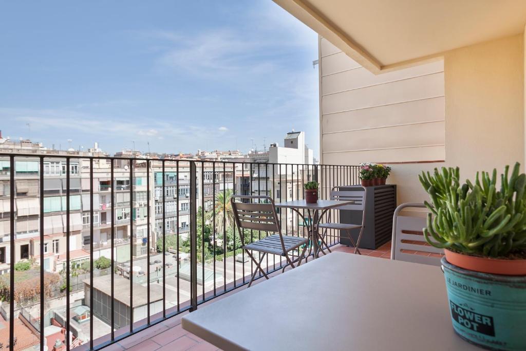Milton House Gran Via photo