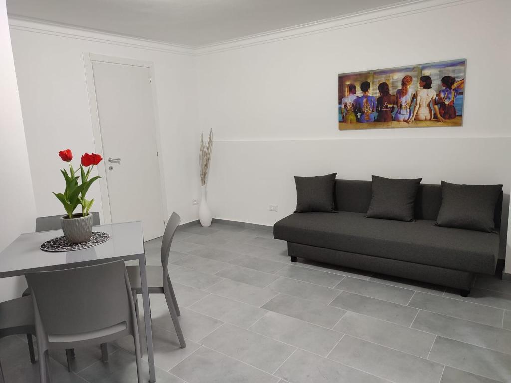 Maya's Home - 2