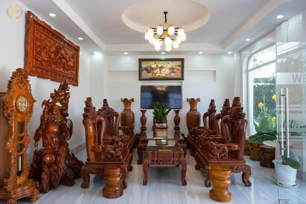 NGUYÊN NHÂN HOTEL