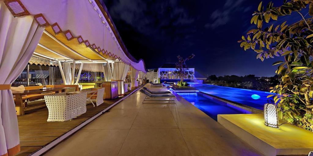 TS 스위트 스미냑 호텔 상세 정보