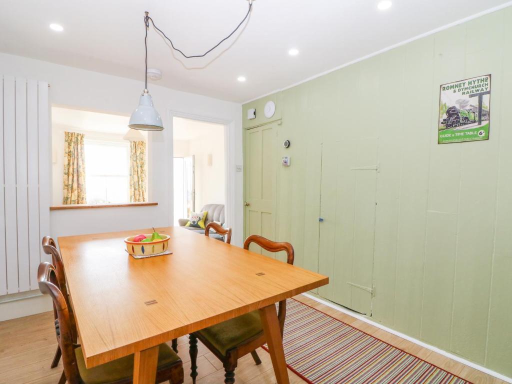 Kits Cottage, Hythe photo 7
