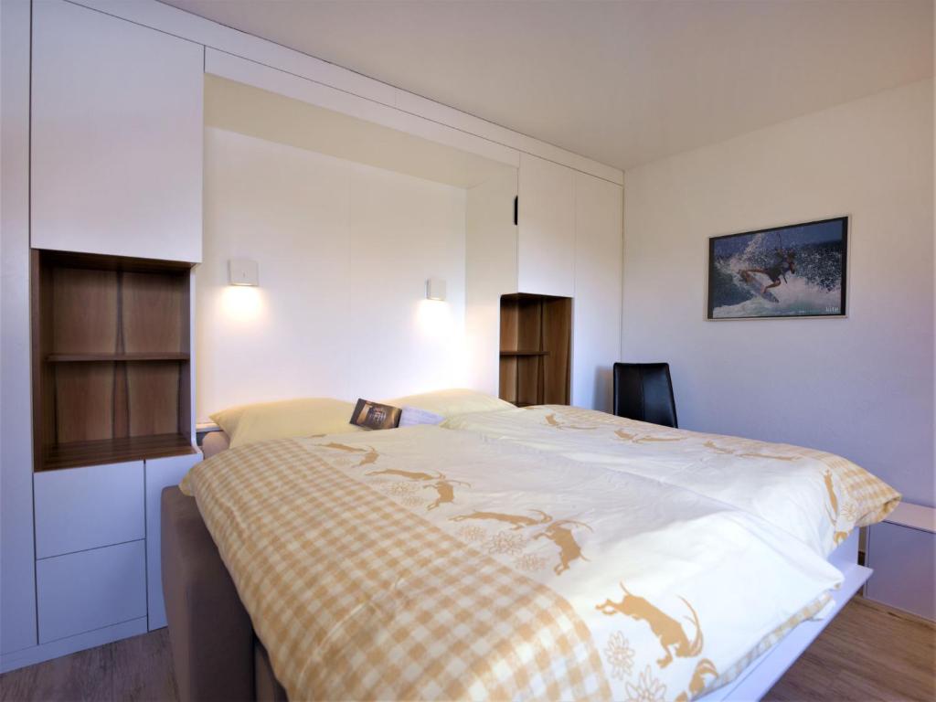 Apartment Chesa Munteratsch 311 by Interhome - 2
