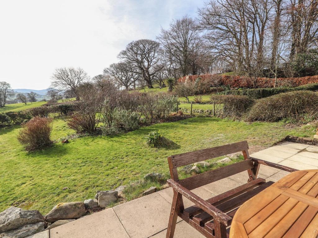 Cymryd Uchaf, Conwy photo 8