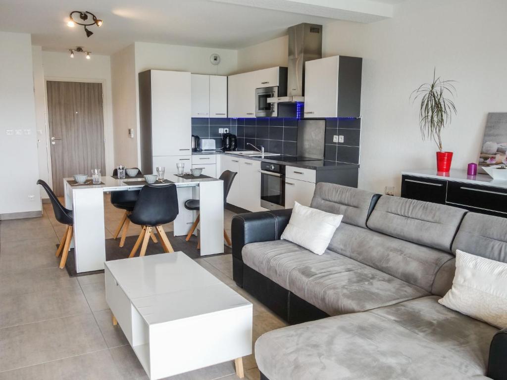 Apartment Terrasse de Lucie by Interhome - 1