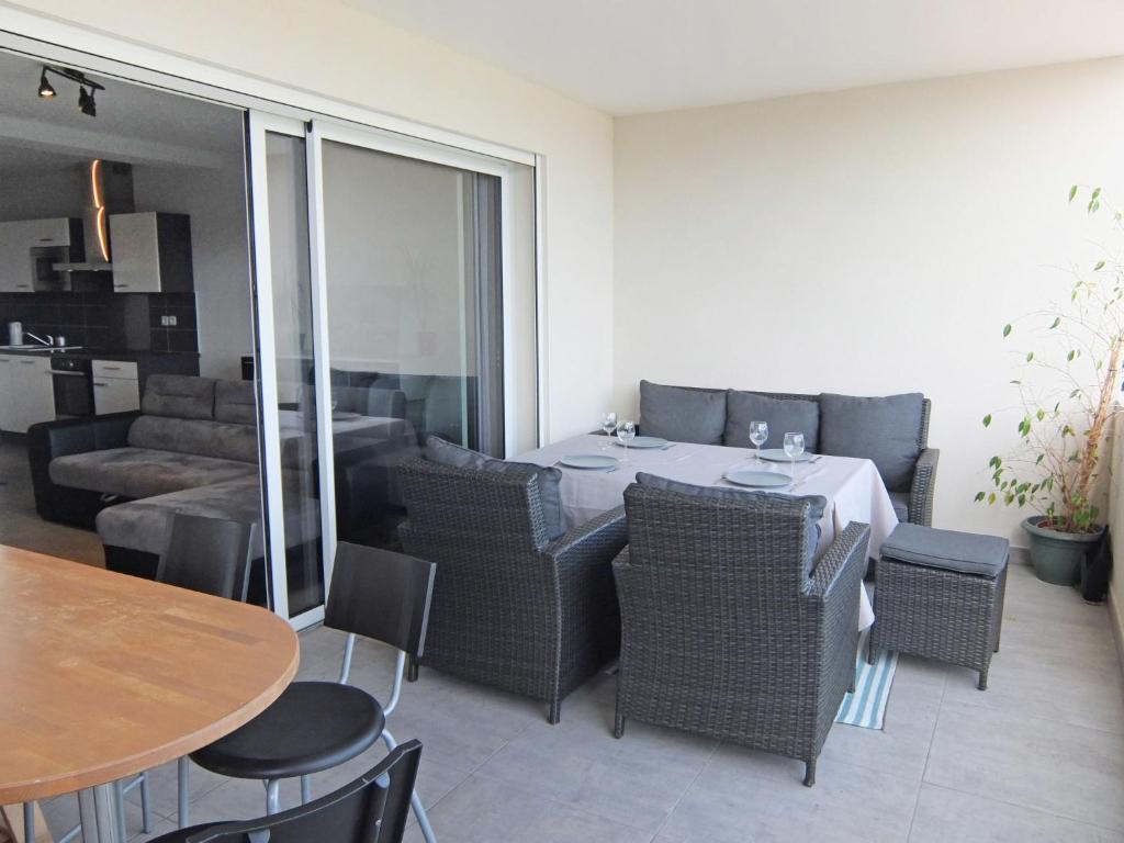 Apartment Terrasse de Lucie by Interhome - 5