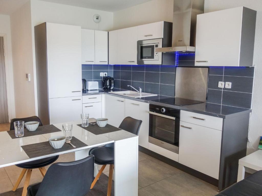 Apartment Terrasse de Lucie by Interhome - 2