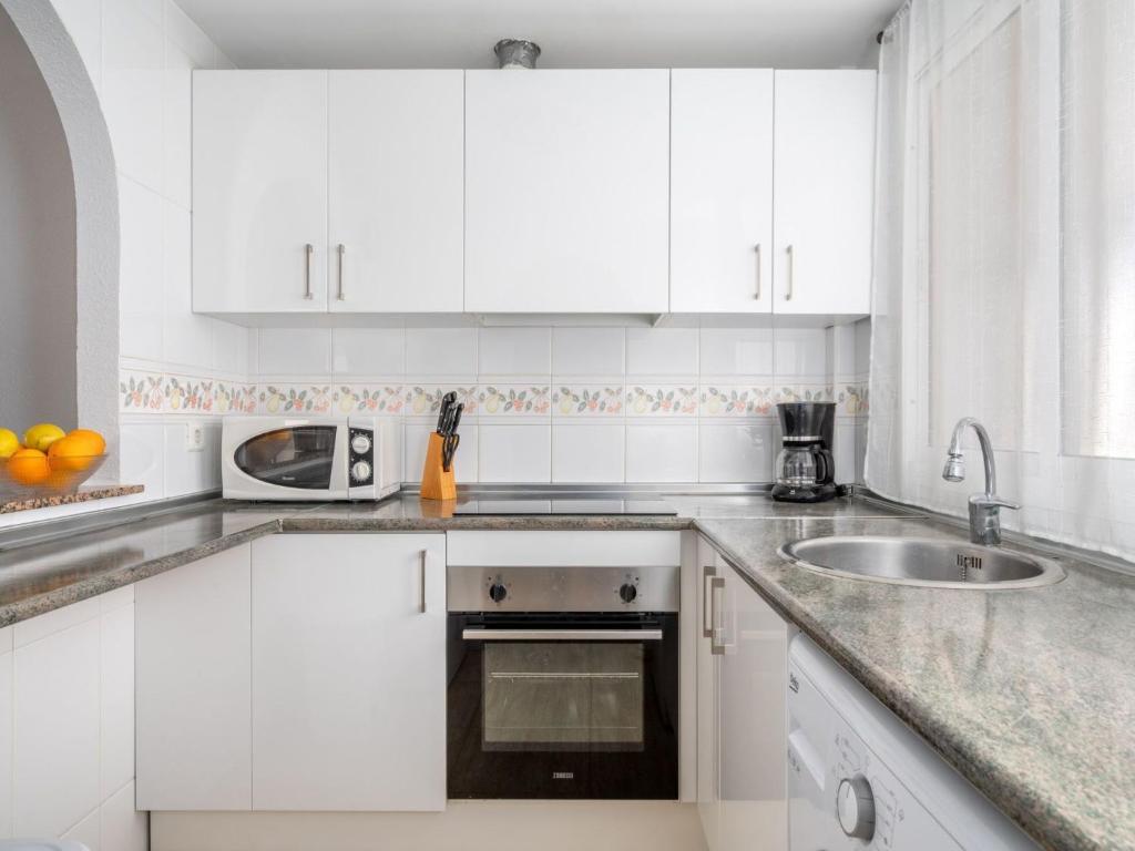 Apartment Los Nadales by Interhome - 4