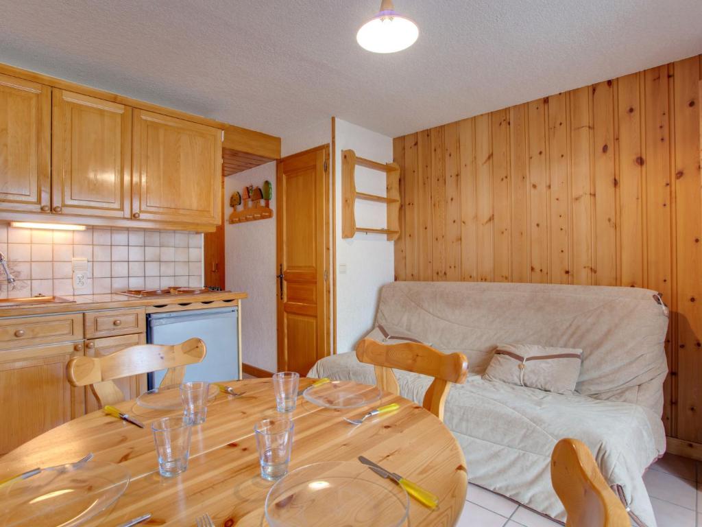 Apartment Aiguille du midi by Interhome - 2