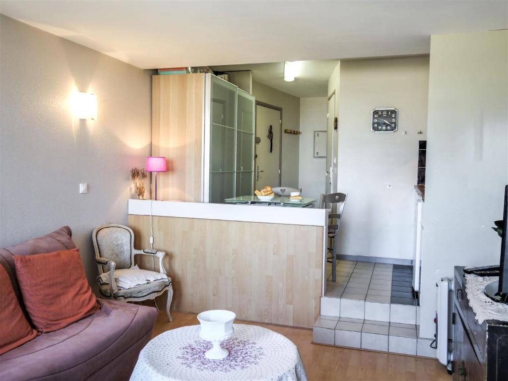 Studio Les Marinas-11 by Interhome - 5