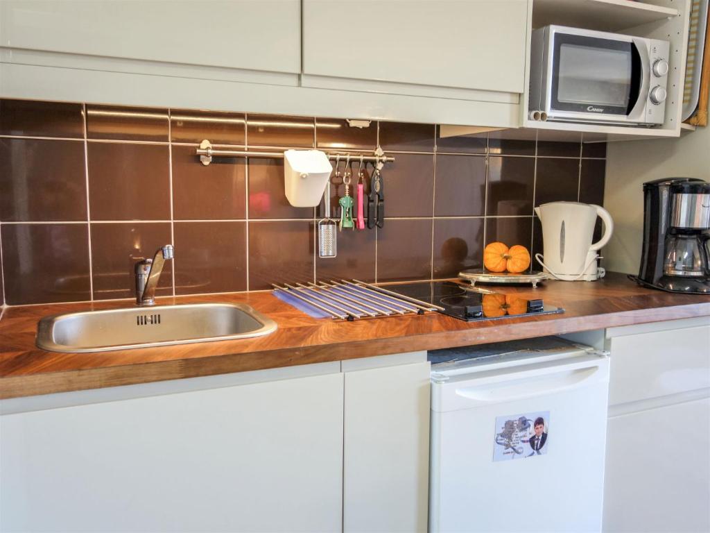 Studio Les Marinas-11 by Interhome - 4