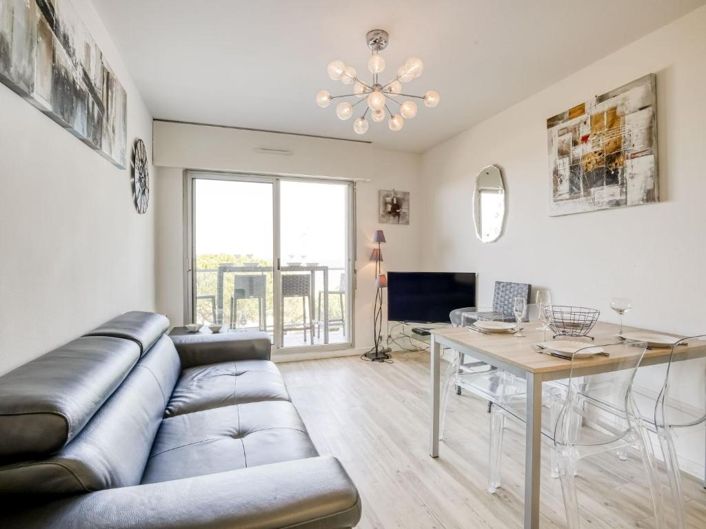 Apartment Claire-1 by Interhome - 2