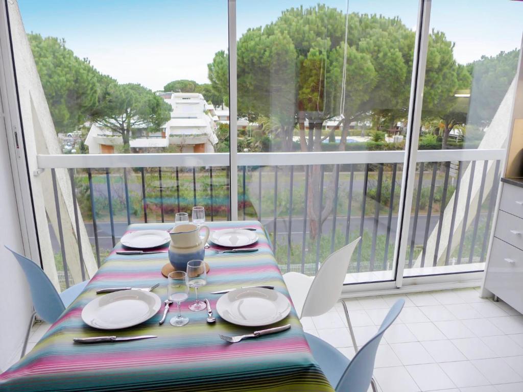Apartment Les Flamants Roses-8 by Interhome - 2