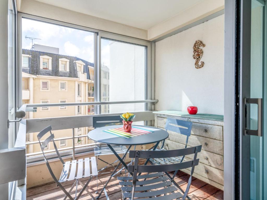 Studio Victoria Surf-11 by Interhome - 2