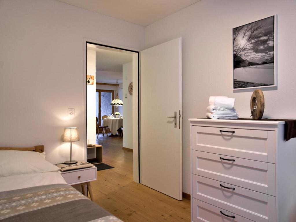 Apartment Chesa Ginellas by Interhome - 2