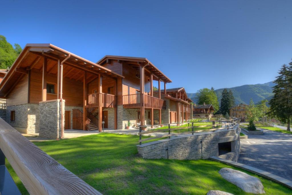 Borgo Fantino - Residenze e Alloggi Vacanza — Hotel in Limone Piemonte