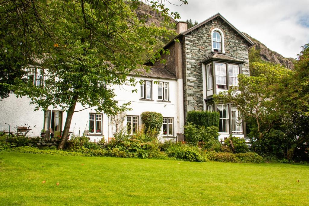 The Old Dungeon Ghyll Hotel photo