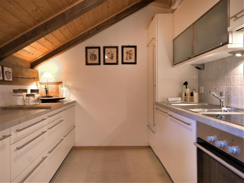 Apartment Chesa Seglias 6 by Interhome - 4