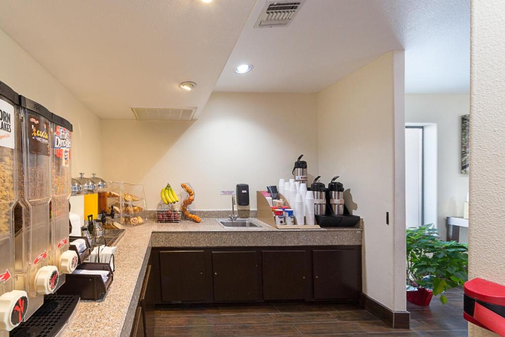 Super 8 by Wyndham New Braunfels I-35 호텔 이미지 1