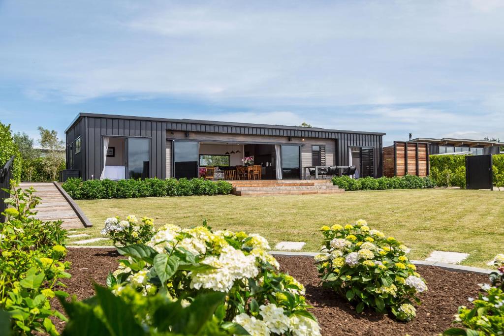 Relax on the Deck, Martinborough