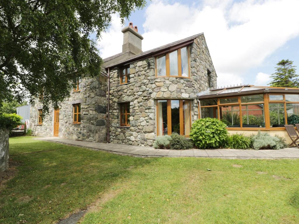 Ddol Helyg Farmhouse, Caernarfon photo 4