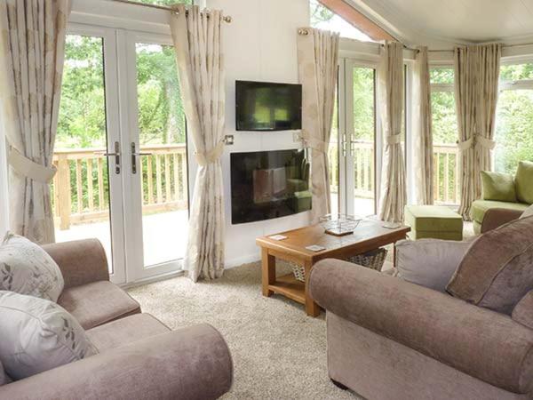 Chaffinch Lodge, Highampton photo 2