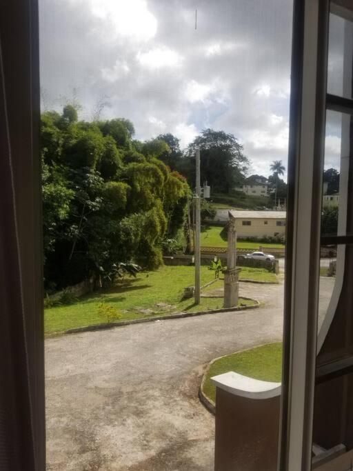 Beautiful 3-bedroom townhouse in Mandeville. photo