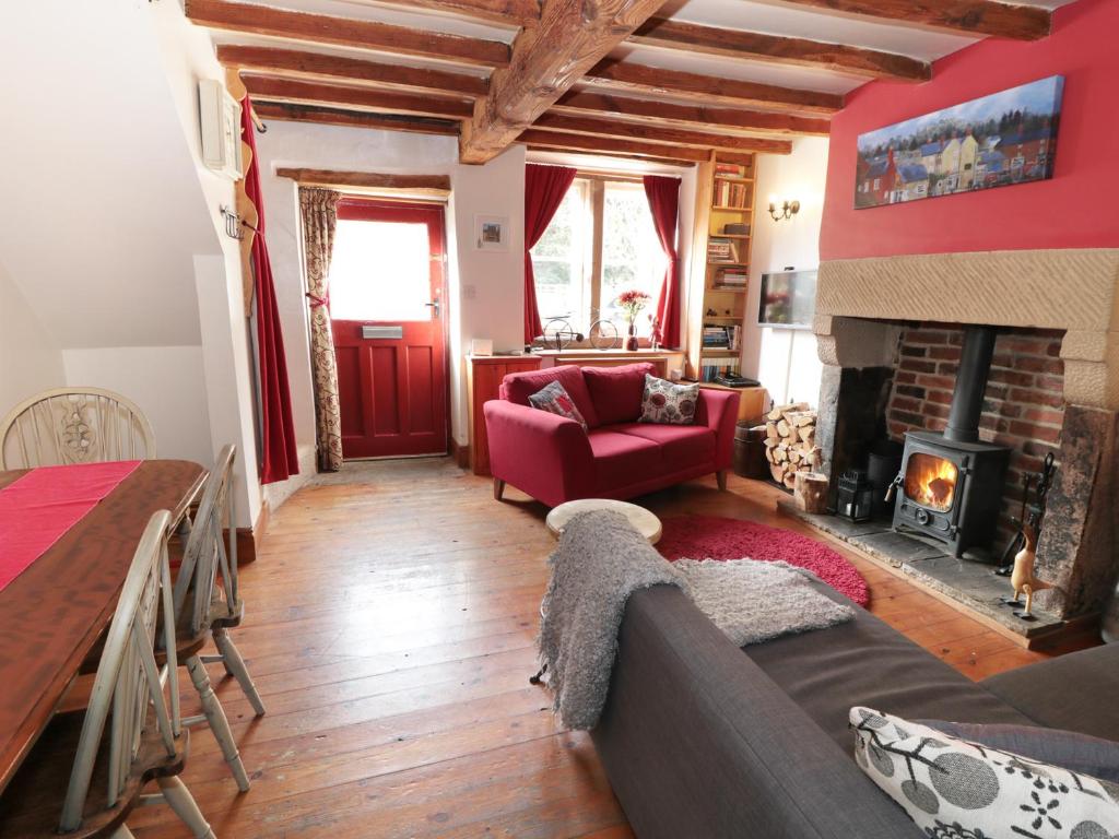 Holly Cottage, Cromford photo 2
