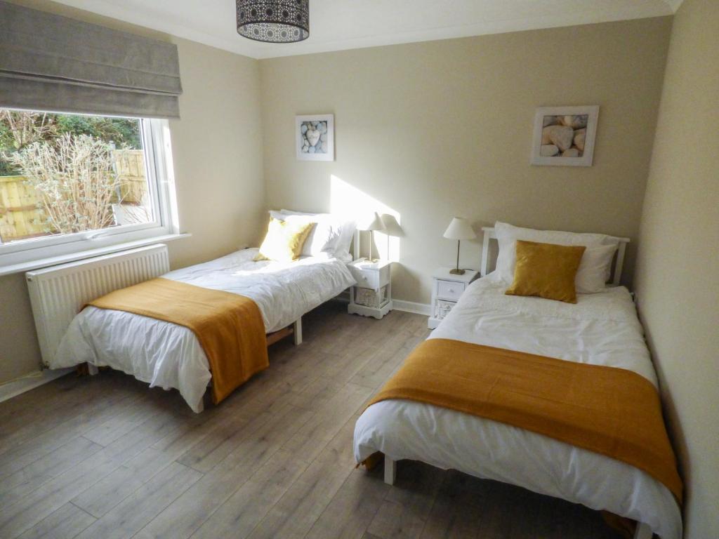 Oakdene, Milford Haven photo 2