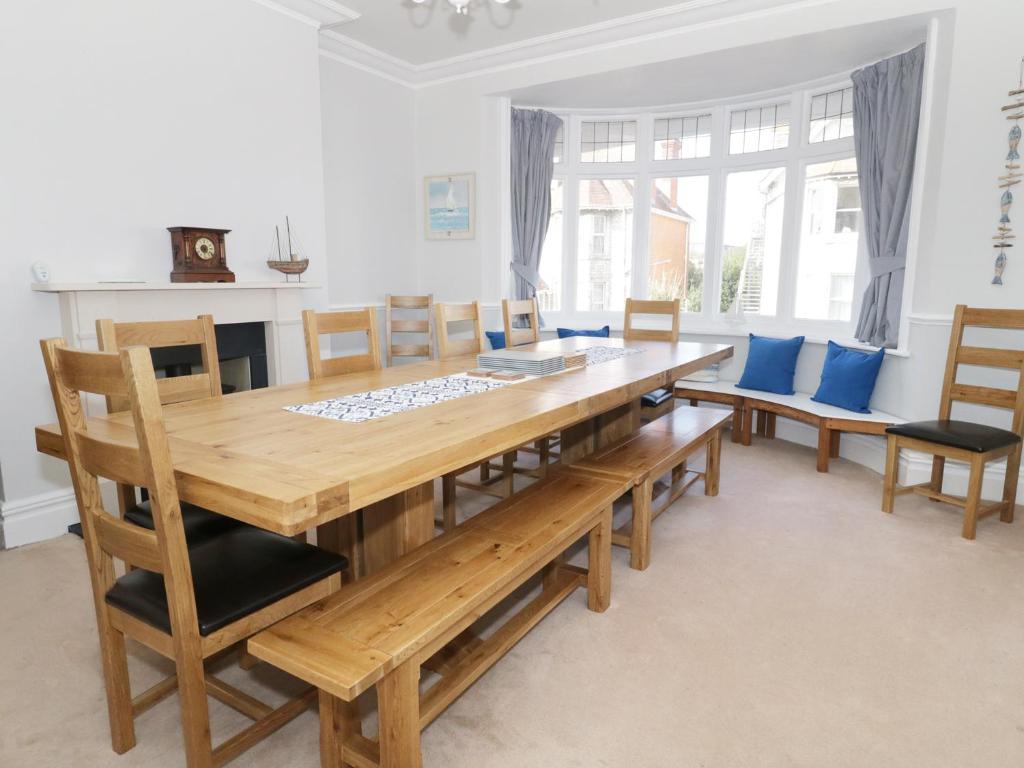 20 Ulwell Road photo 3