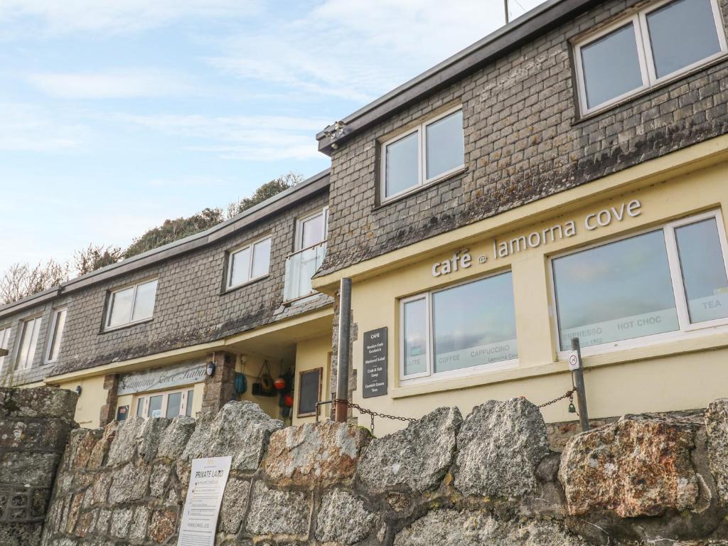 Borah Lodge, Penzance photo 3