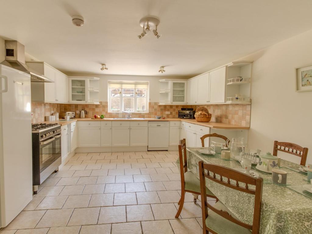The Old School House, Piddletrenthide photo 3