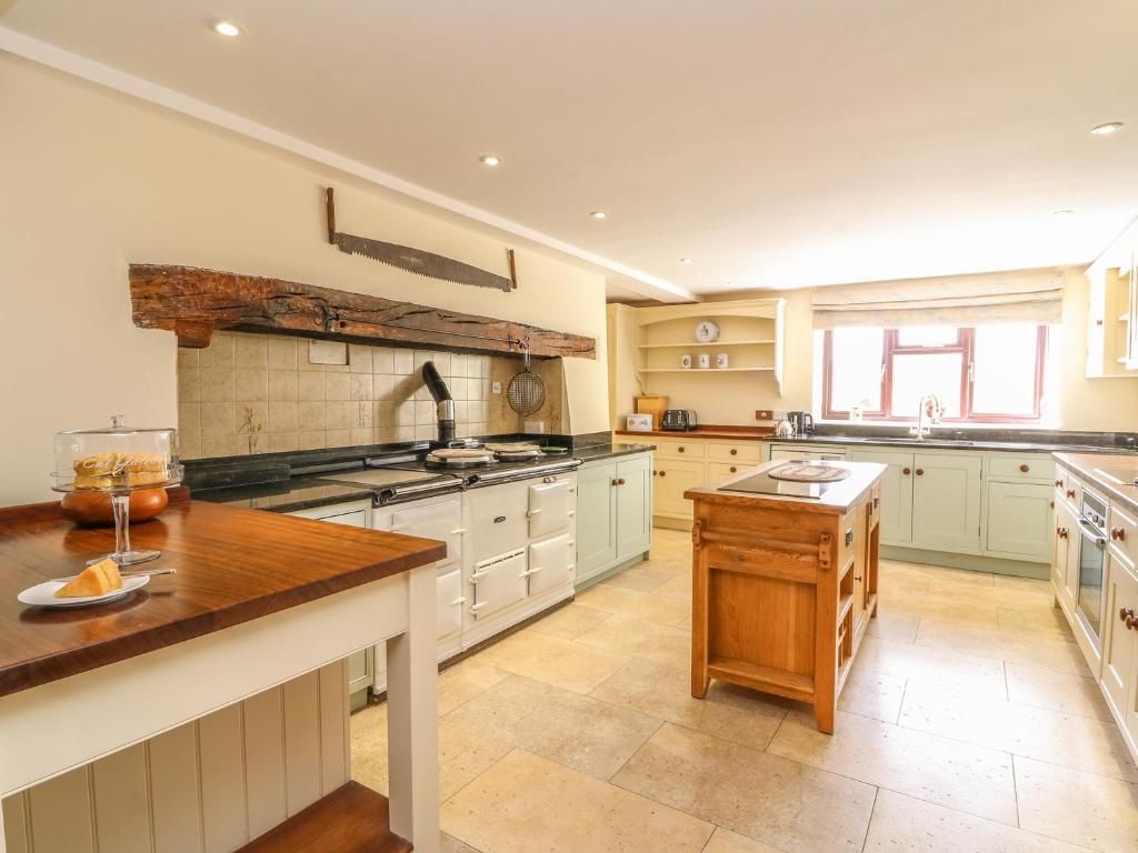 Treboeth, Llangunllo photo 6