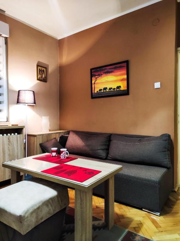 IVA centar — Hotel in Valjevo