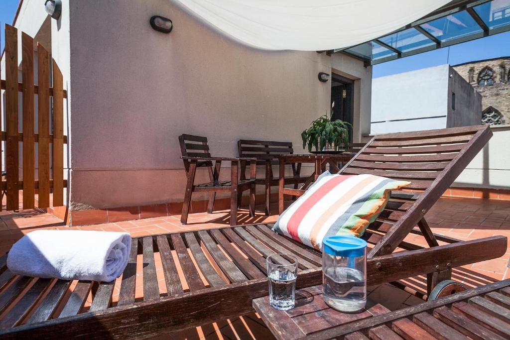 Inside Barcelona Apartments Esparteria photo