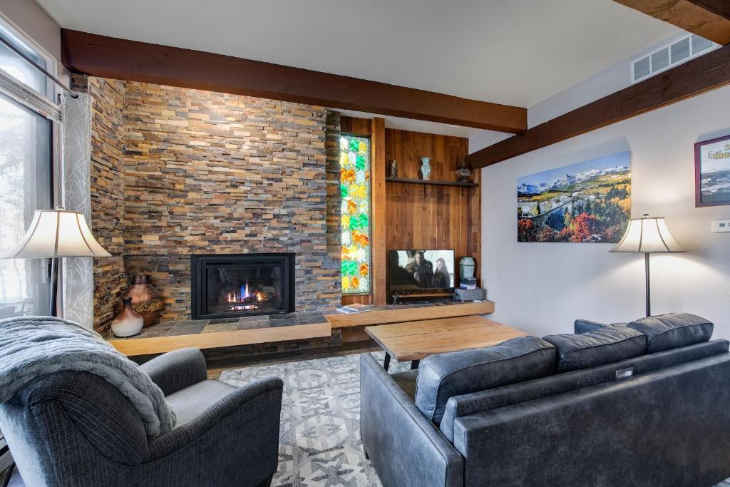 Tamarisk 102 Alpine Condo Nice Location, Breckenridge