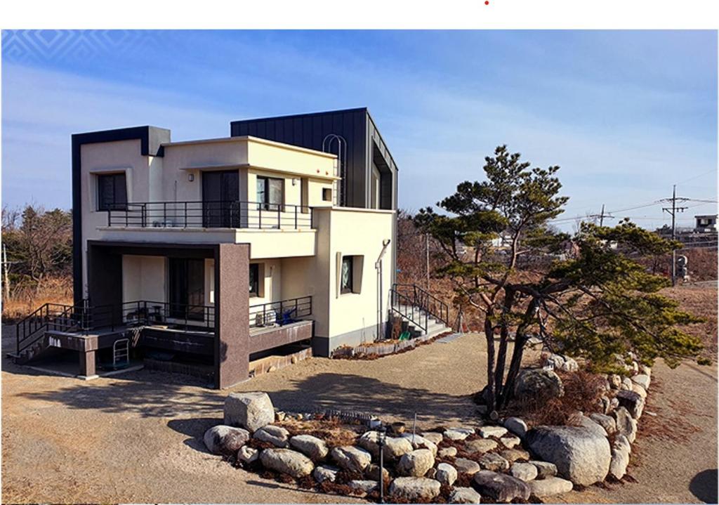 Exterior view, Guesthouse Gilson in Sokcho-si