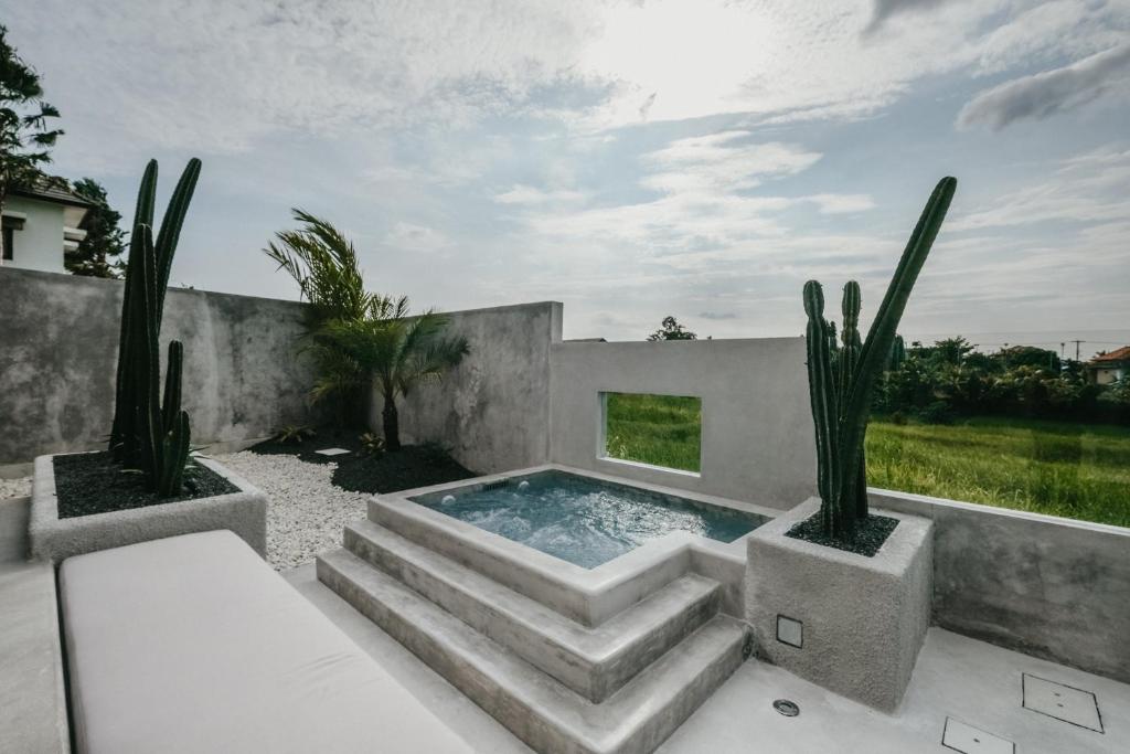 Concrete Retreat Villa photo