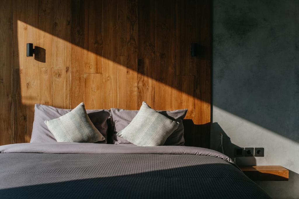 Concrete Retreat Villa photo